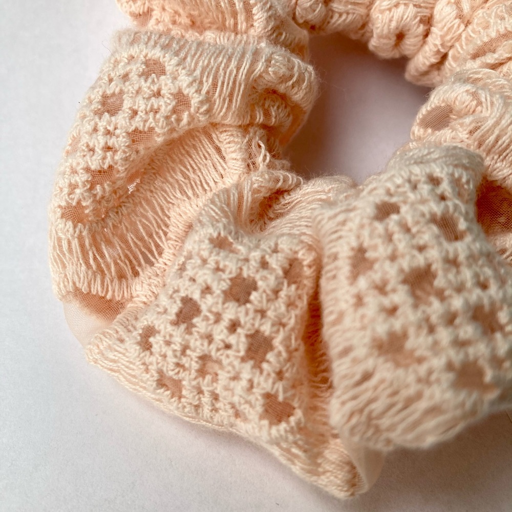 Ballerina pink lace scrunchie!